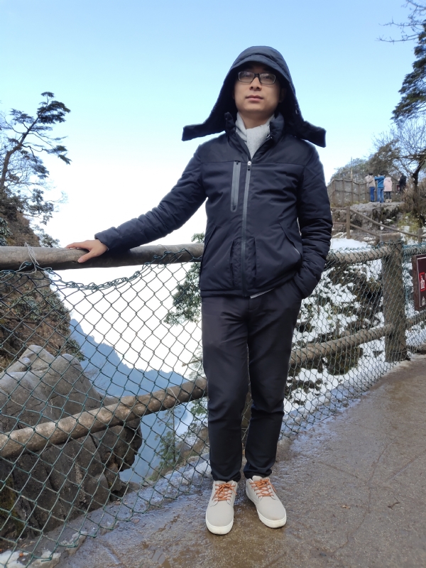 记录的地平线的第一张照片--平和交友网