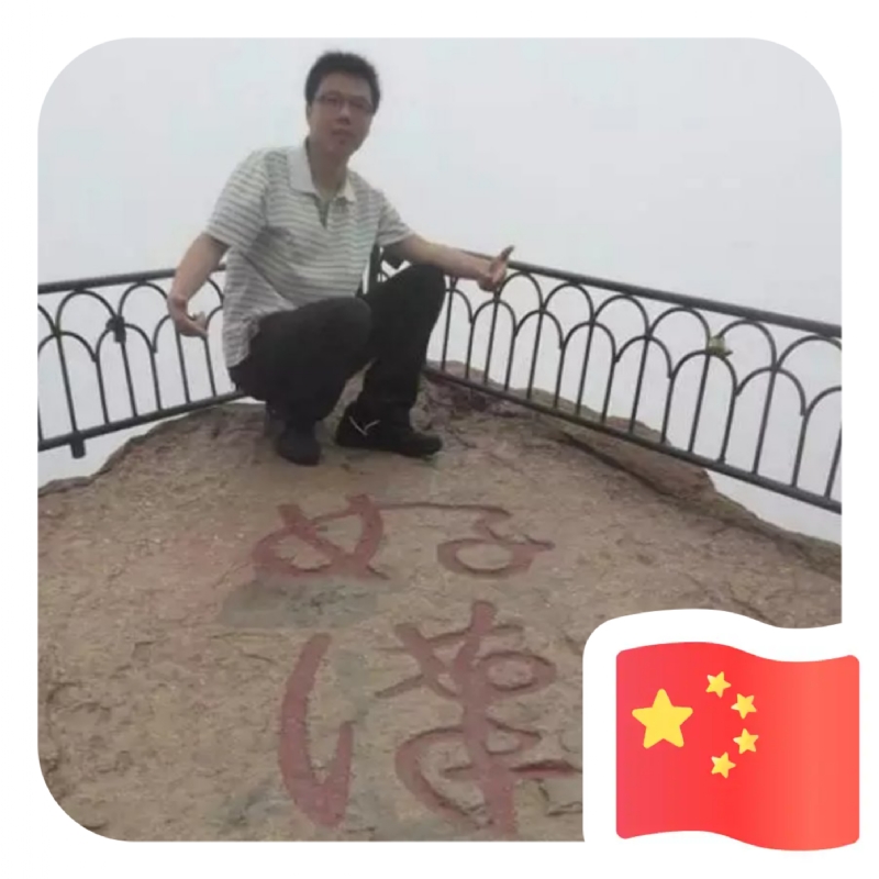 一只小虎牙的第一张照片--平和交友网
