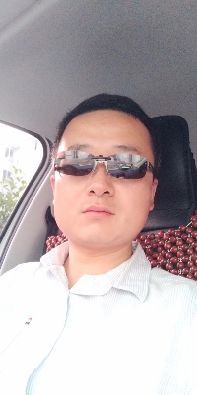 痛苦的单身狗的第二张照片--平和交友网