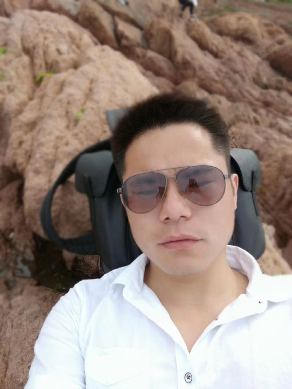 易听的第一张照片--平和交友网