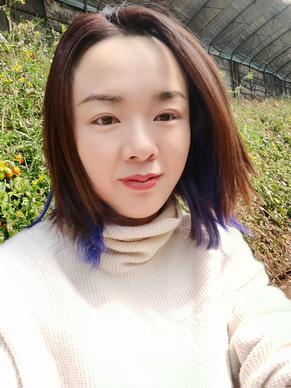 欣欣向荣的第一张照片--平和交友网