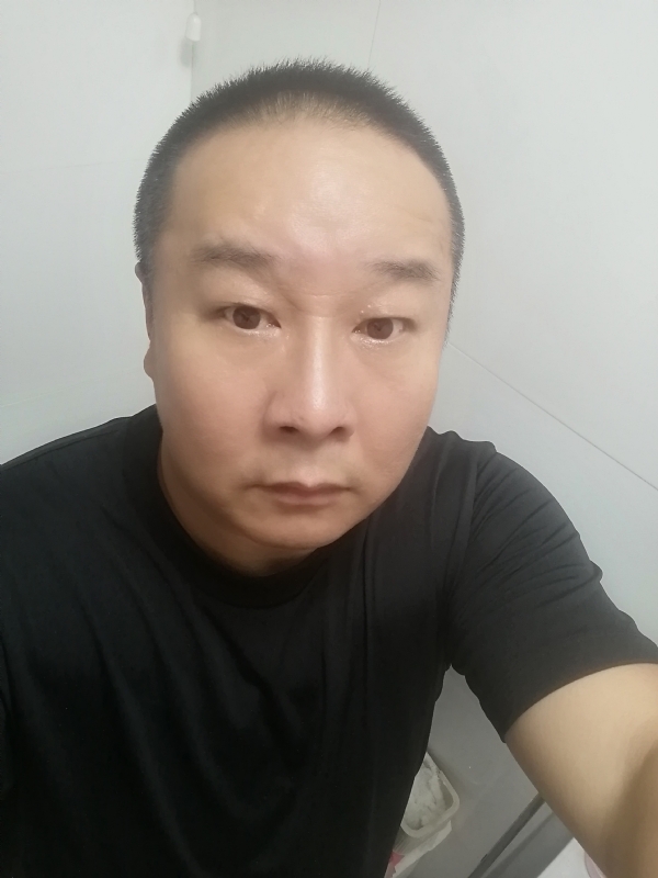 一束光的第一张照片--平和交友网