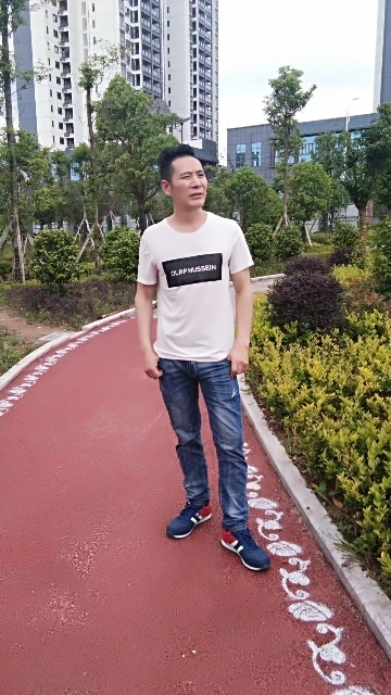 真诚相待的第一张照片--平和交友网