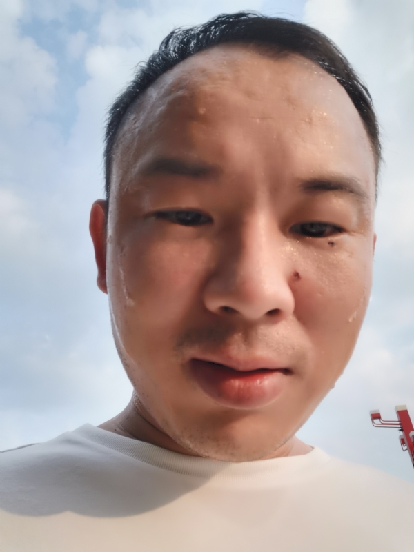 唐老鸭的第一张照片--平和交友网
