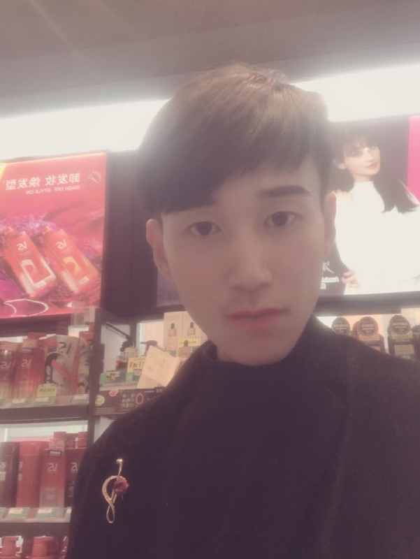 唯美的爱情故事的第一张照片--平和交友网