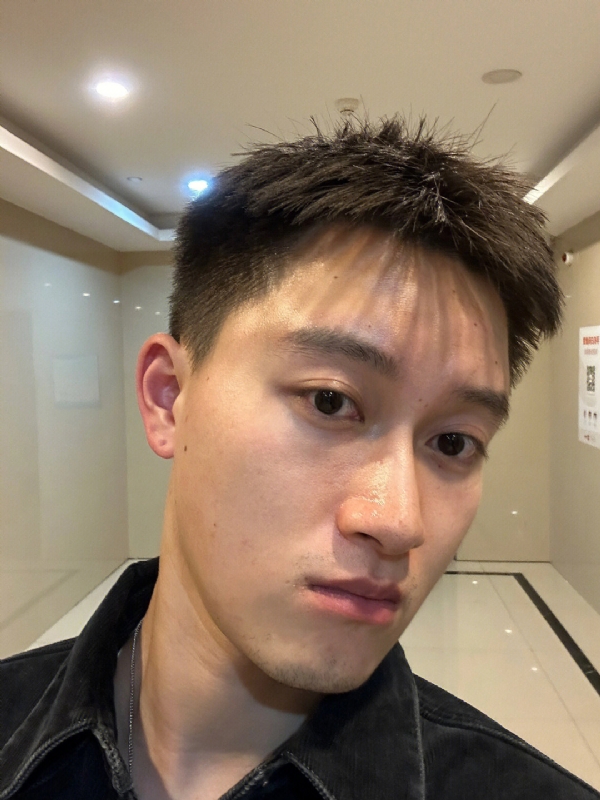 月光之下的第一张照片--平和交友网