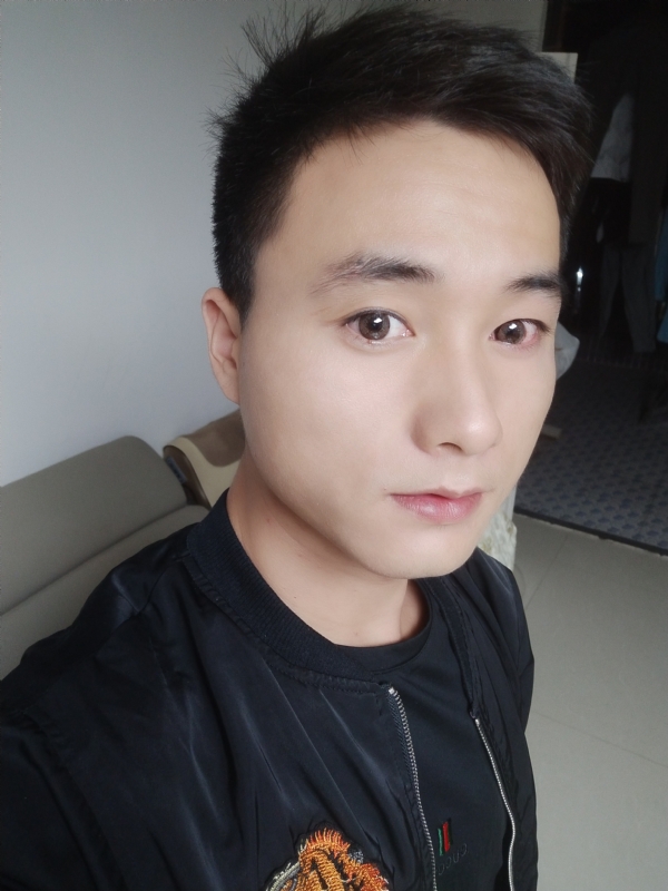 何凡的第三张照片--平和交友网