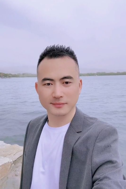 一往情深的第一张照片--平和交友网