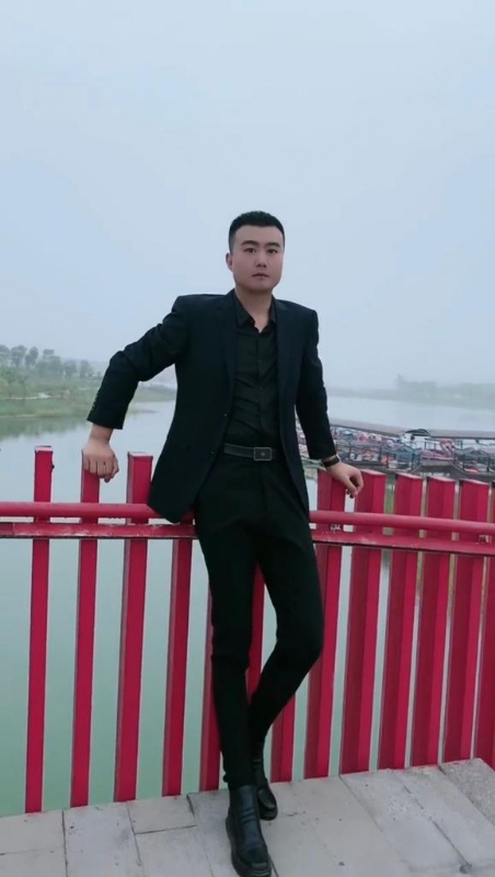 Albert的第一张照片--平和交友网