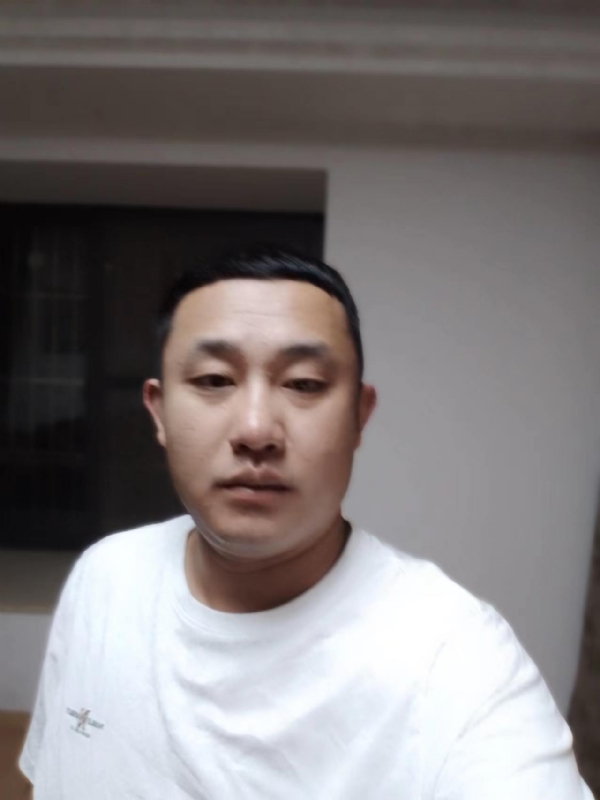 魔尊的第一张照片--平和交友网