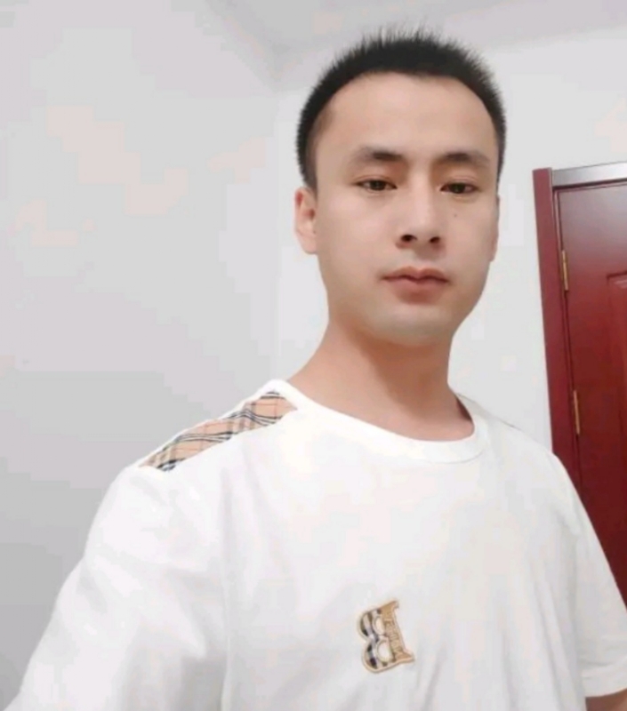 海阔天空的第一张照片--平和交友网