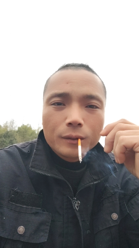 伯爵的第一张照片--平和交友网