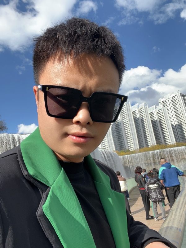 子阳的第一张照片--平和交友网