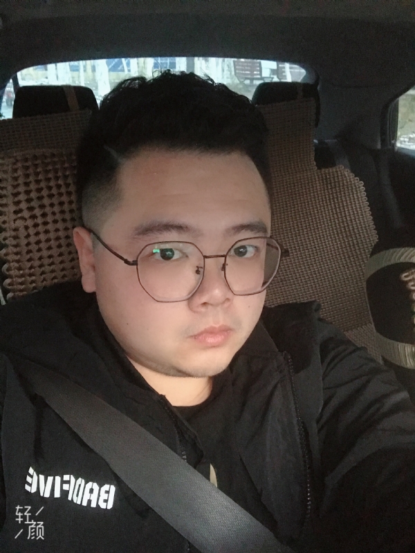 欢笑的第一张照片--平和交友网