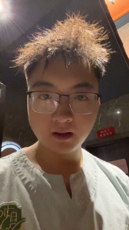 成熟稳重的男士的第一张照片--平和交友网